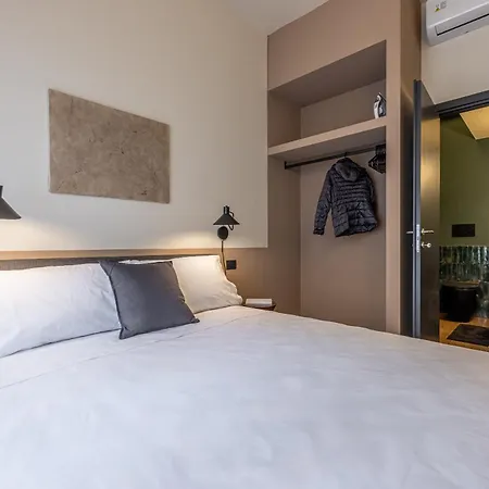 Apartment Zuretti Modern Comfort Near Station Milan