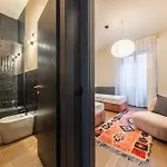 Apartman Zuretti Modern Comfort Near Station Milánó